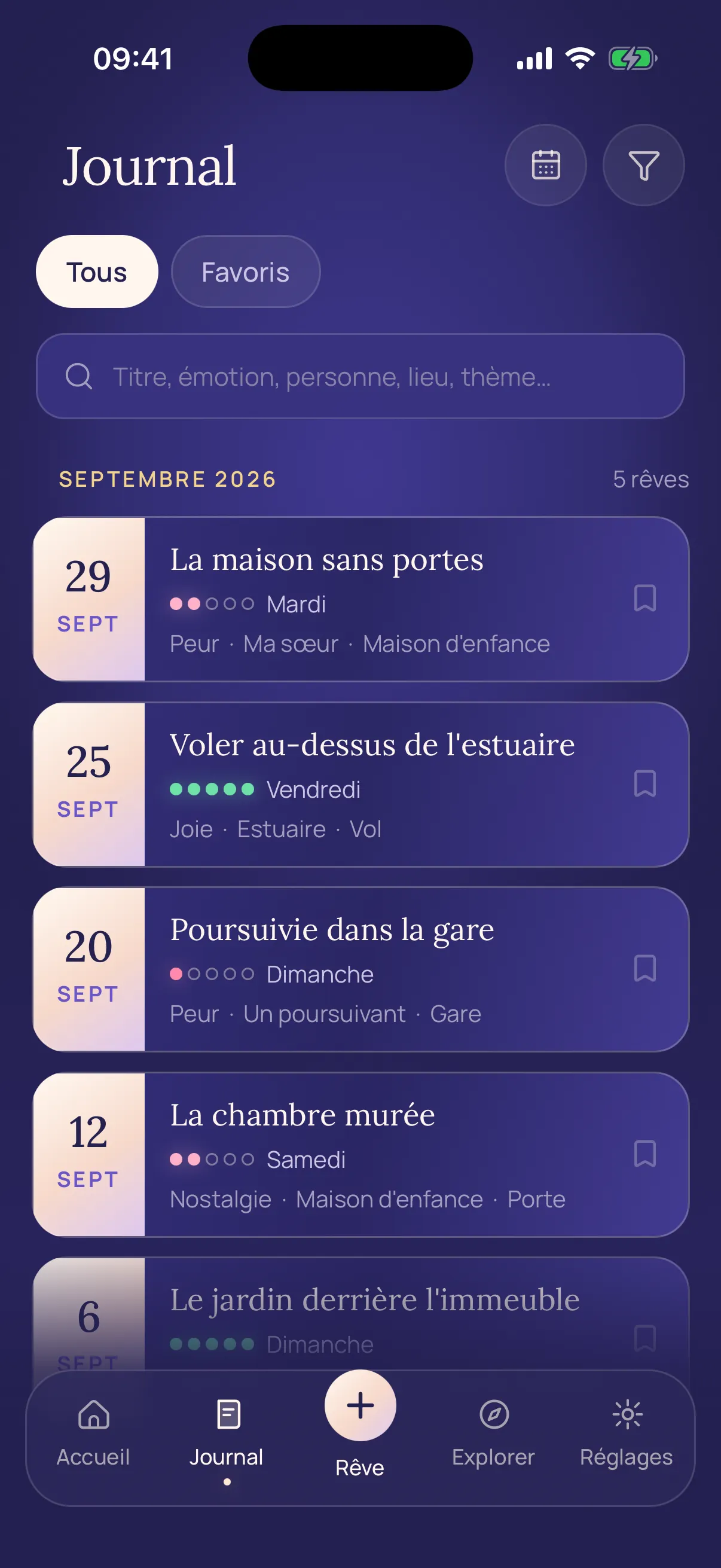 Journal de Songe AI : les rêves du mois, chacun avec sa date, son titre, son ressenti et ses principaux éléments.